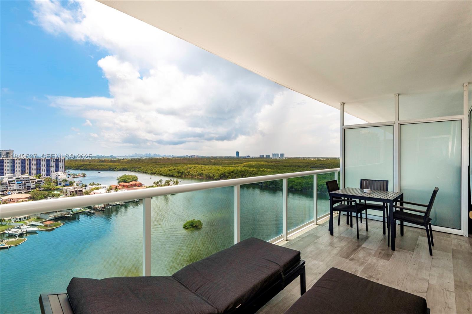 400 Sunny Isles Boulevard