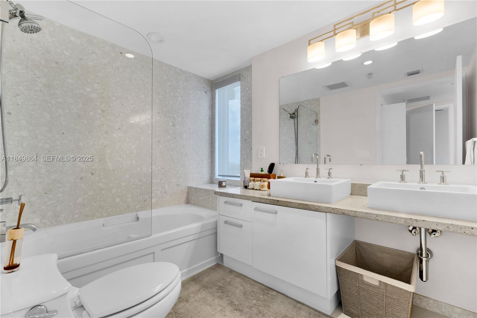 185 SW 7th Street