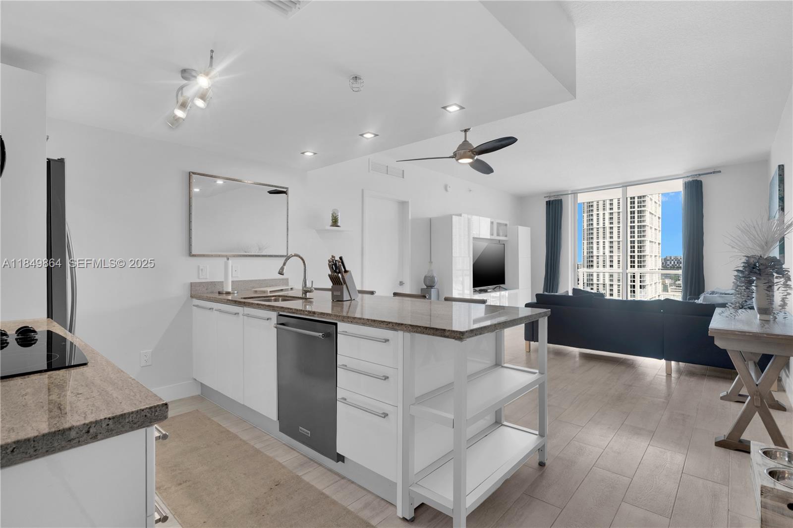 185 SW 7th Street