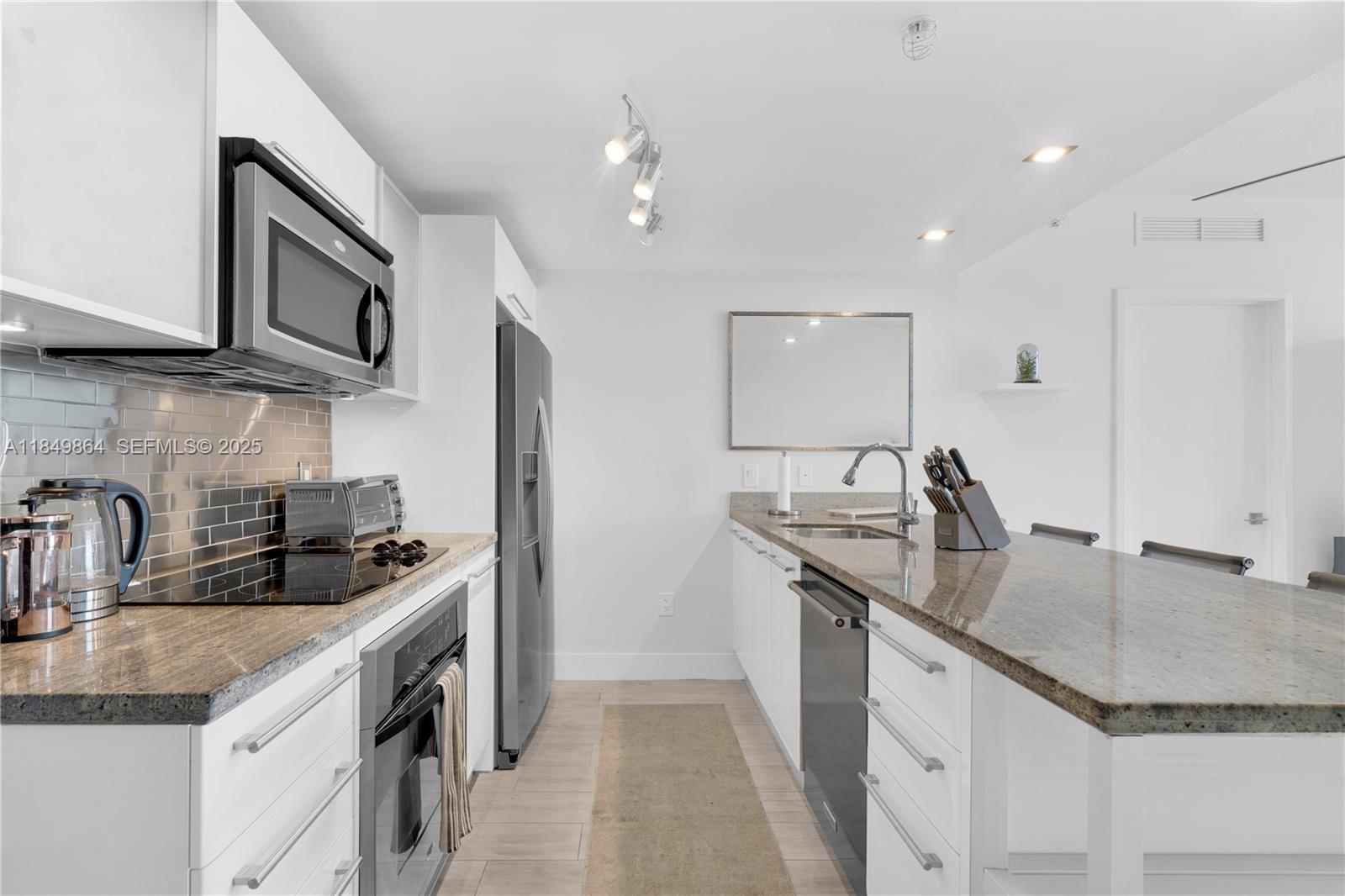 185 SW 7th Street