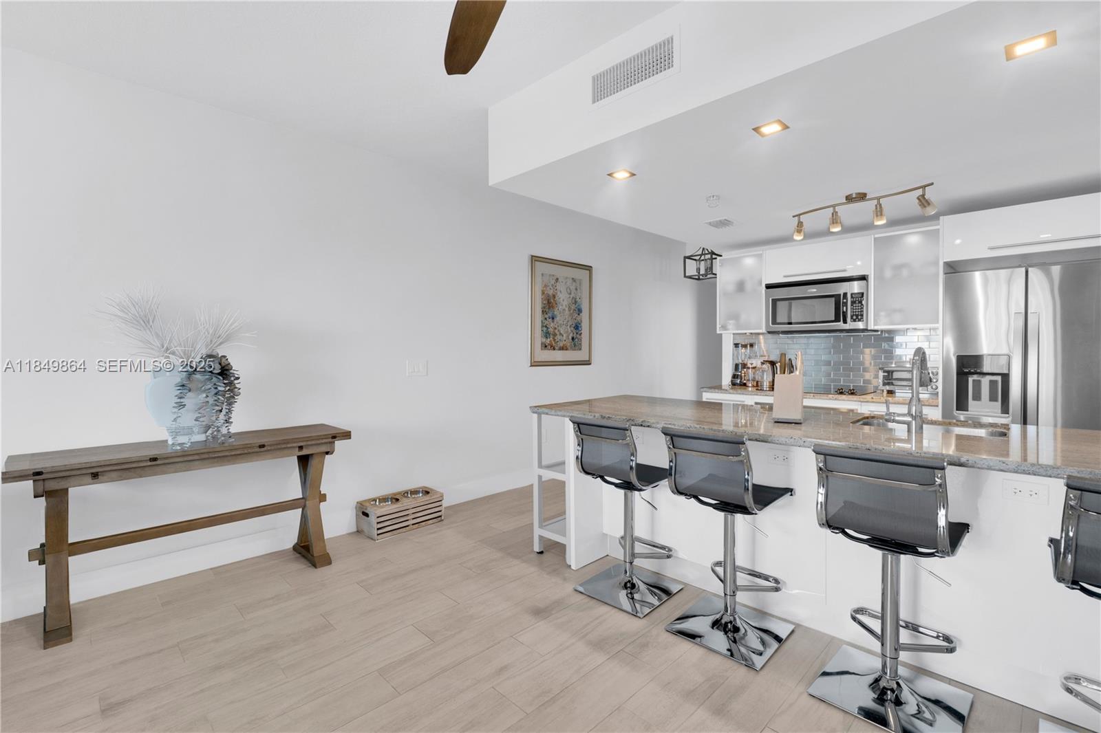 185 SW 7th Street