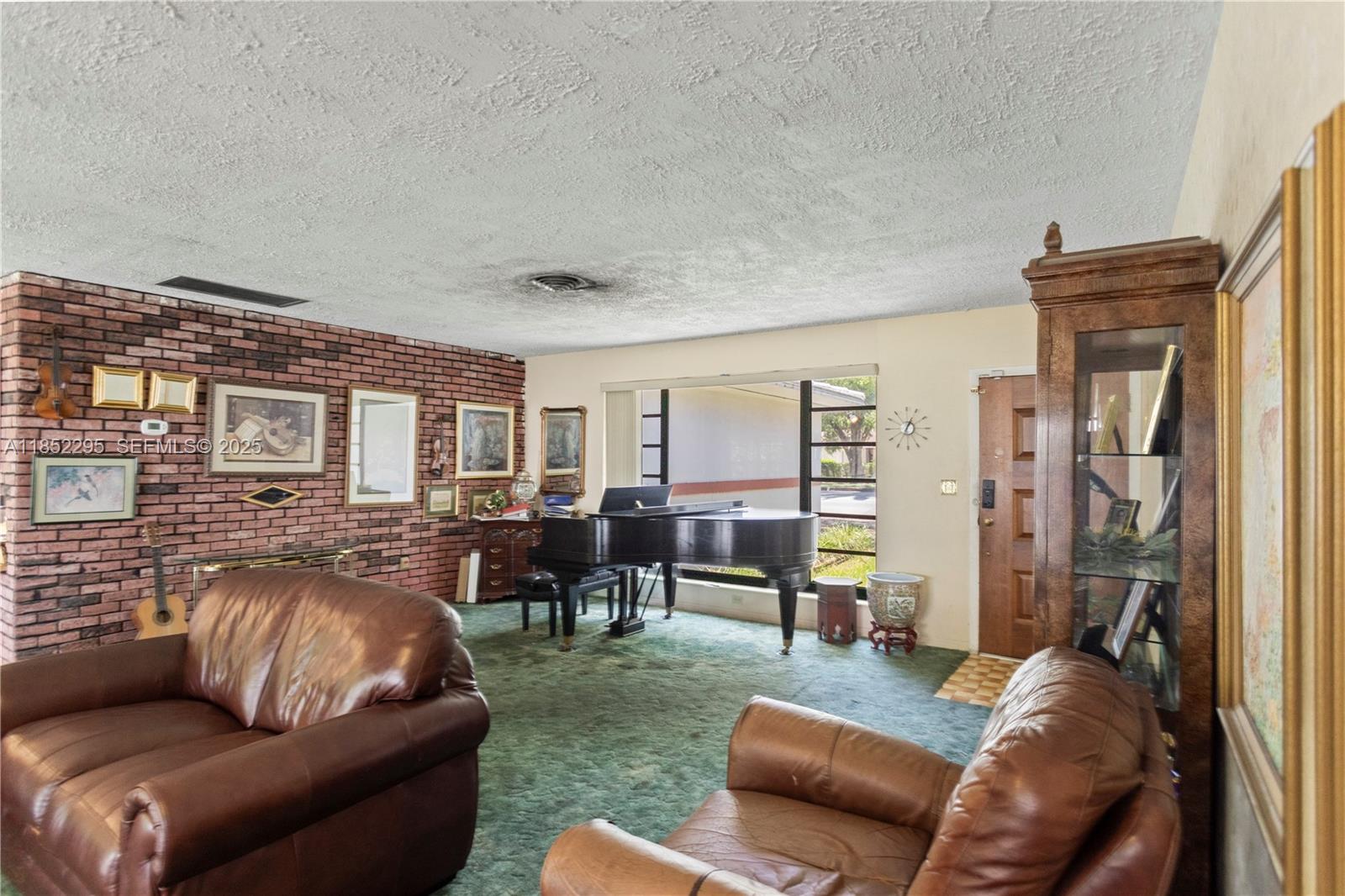 4322 Alton Road