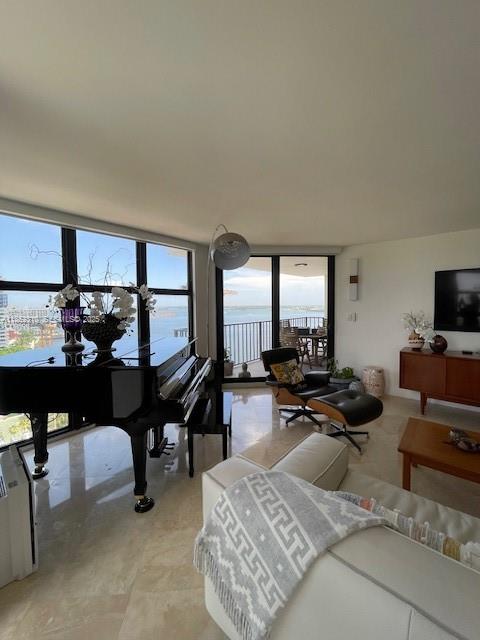 MLS #: A11852310