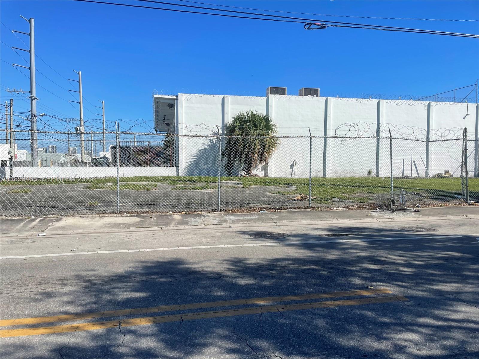 1395 NW 22nd Street