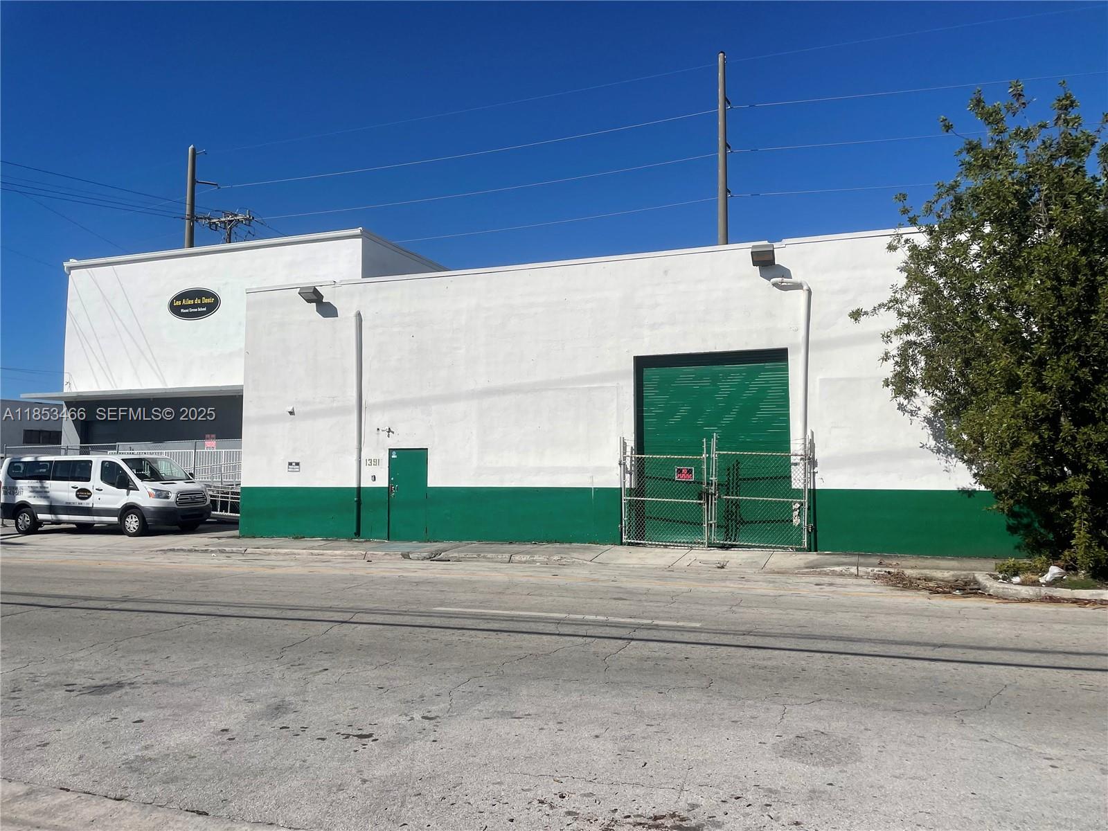 1395 NW 22nd Street