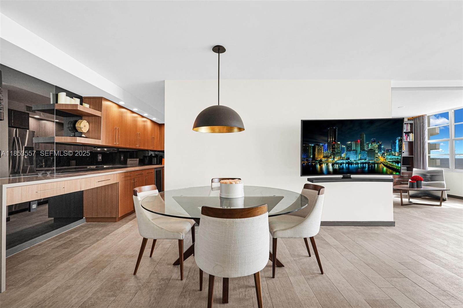 5151 Collins Avenue gallery image #11