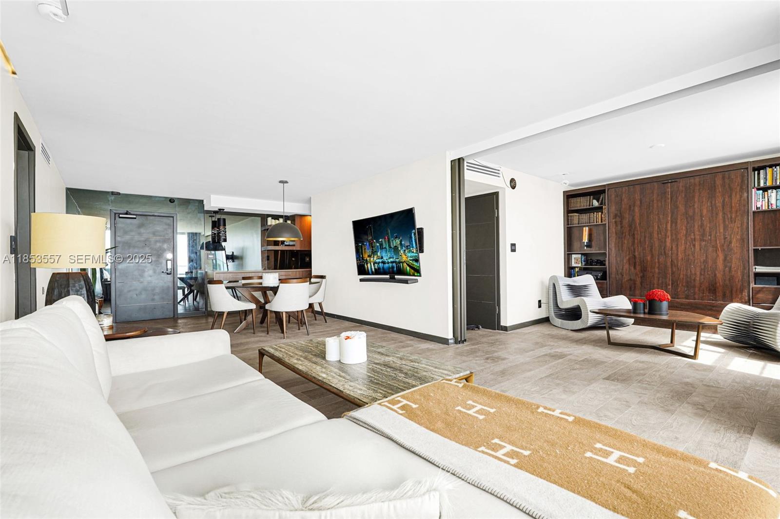 5151 Collins Avenue gallery image #6
