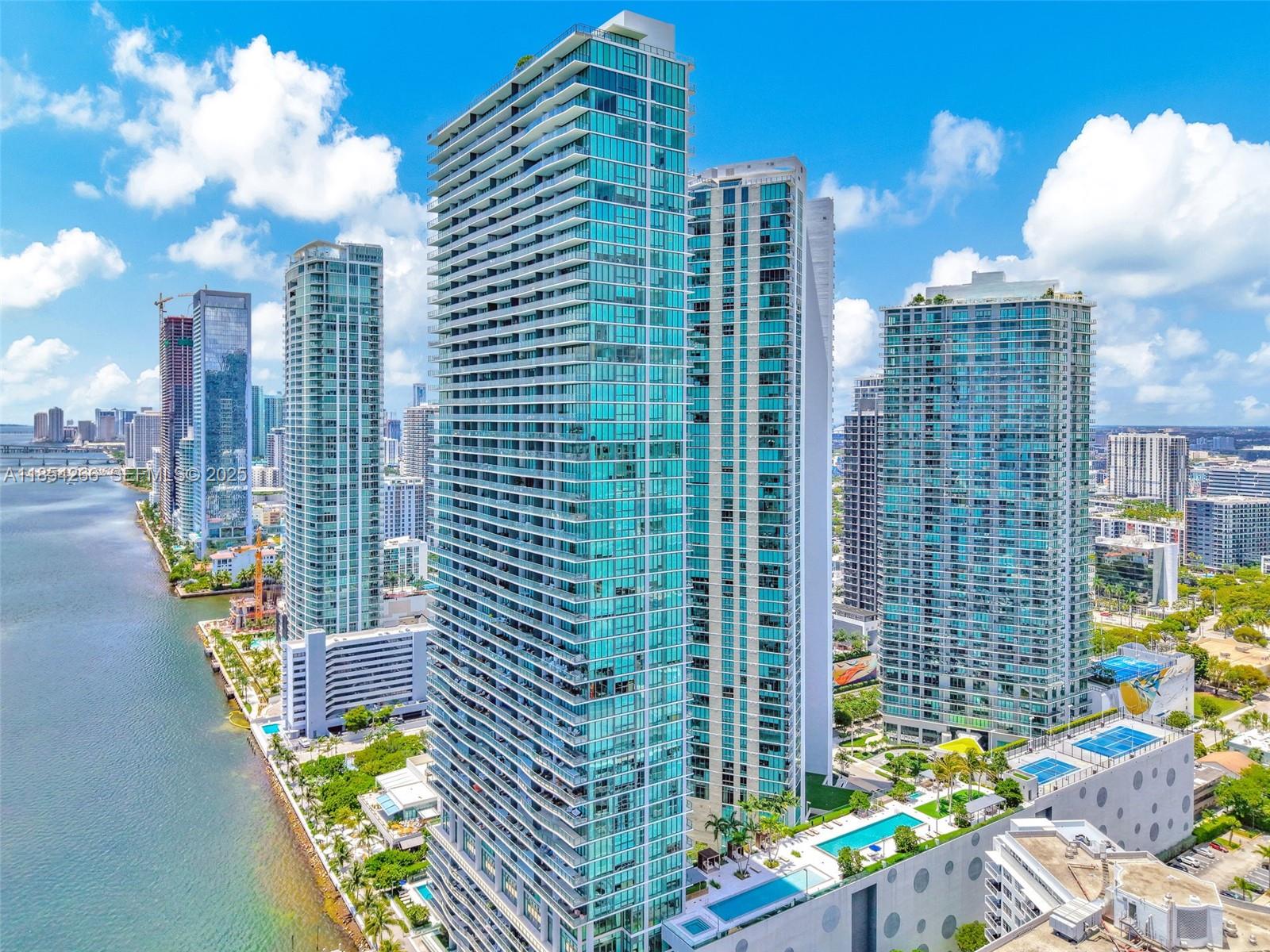 650 NE 32nd Street