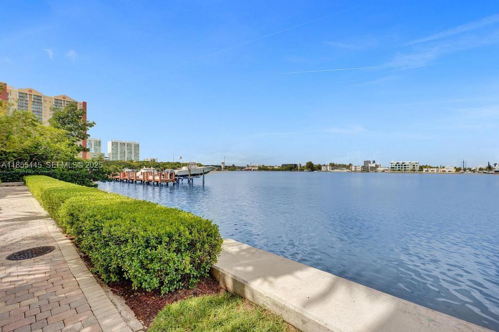 17100 N Bay Road