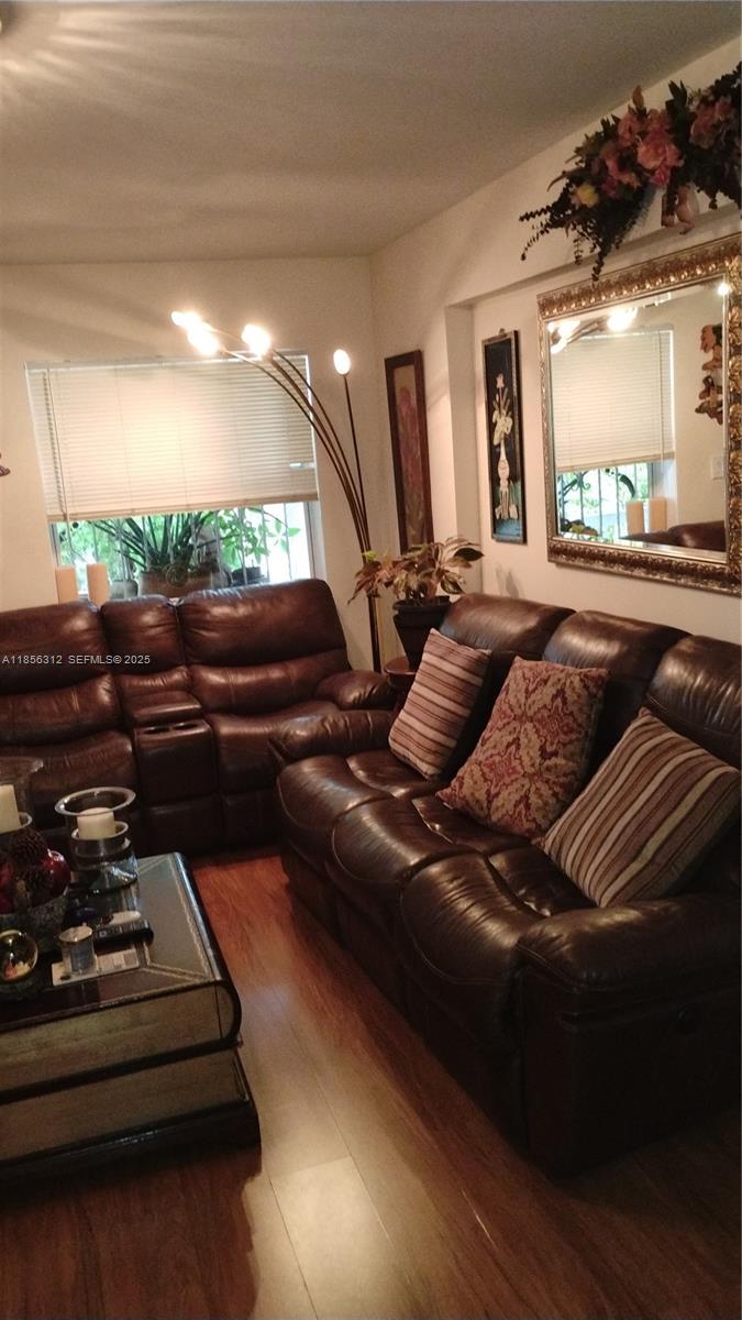 7312 NW 17th Court