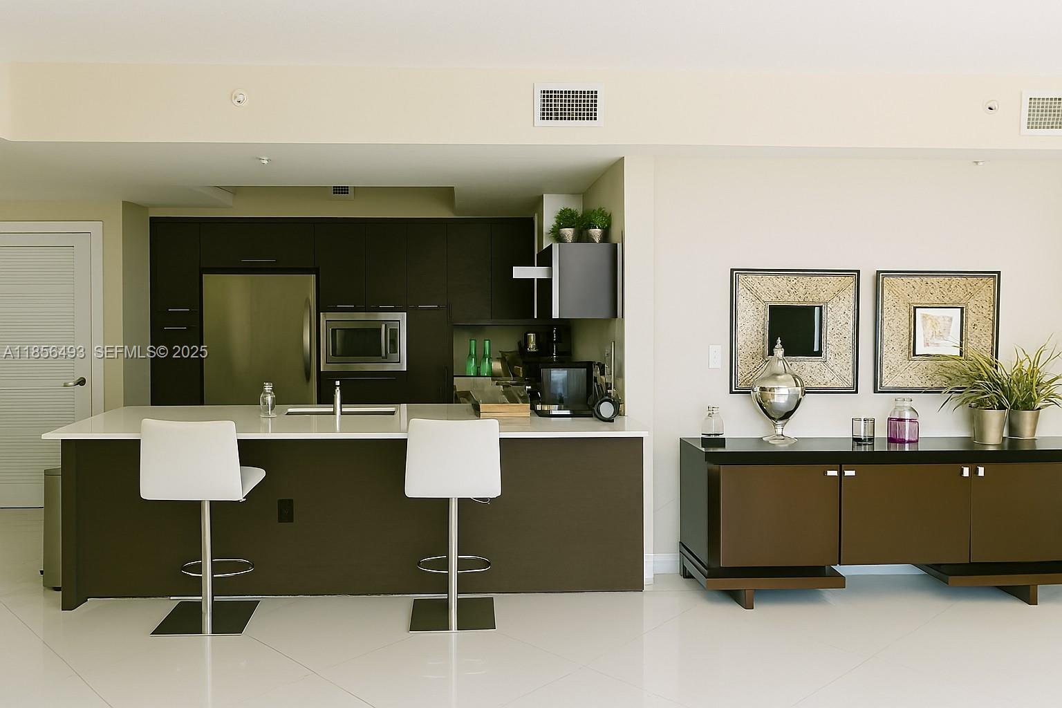 250 Sunny Isles Boulevard