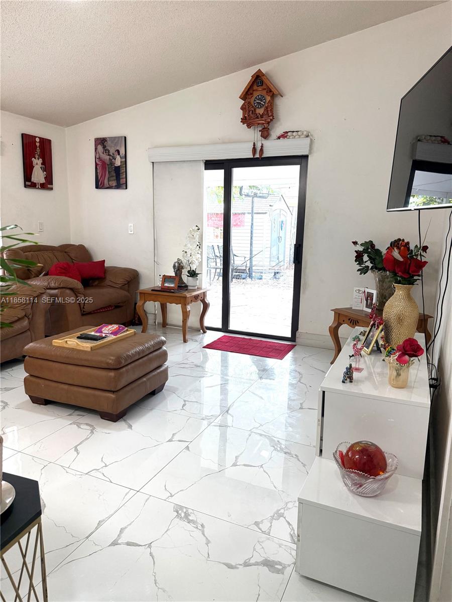 11266 SW 33rd Street