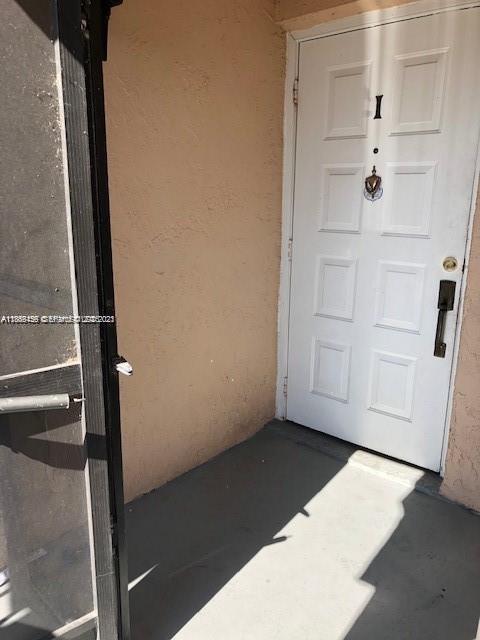 889 Hamilton Drive