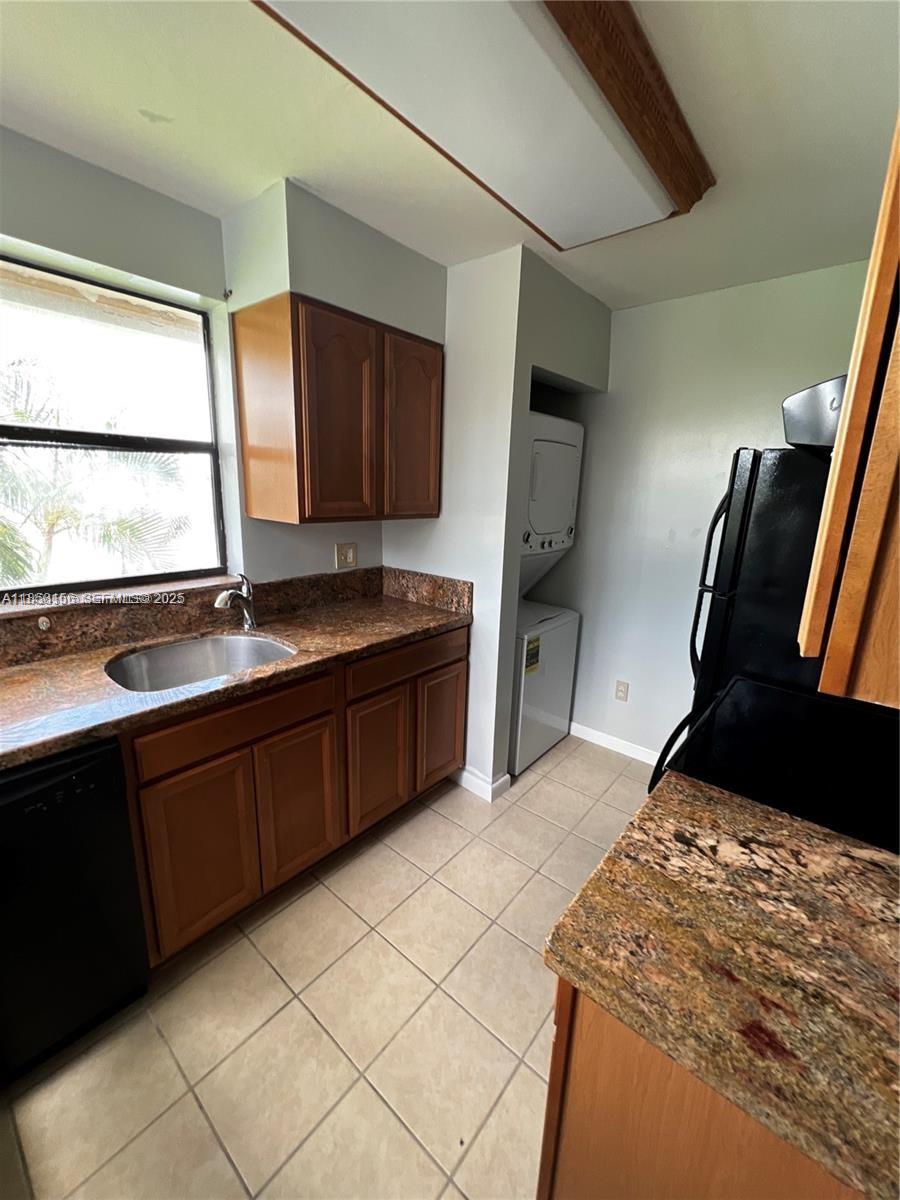 889 Hamilton Drive