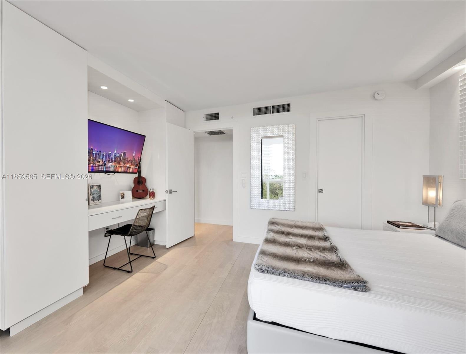 9 Island Avenue