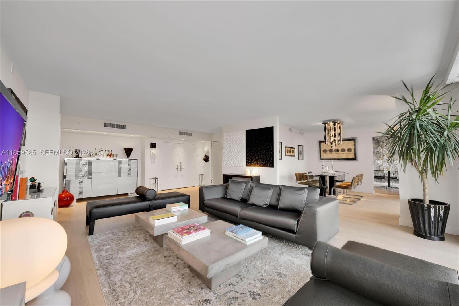 9 Island Avenue