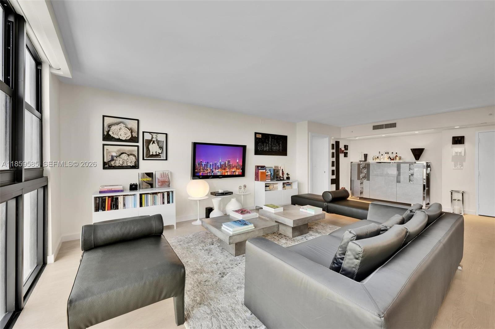 9 Island Avenue