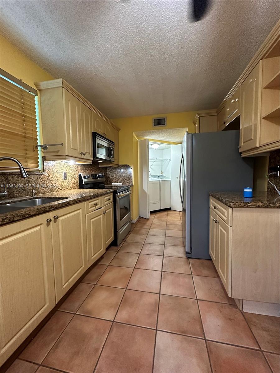 2653 SE 20th Court