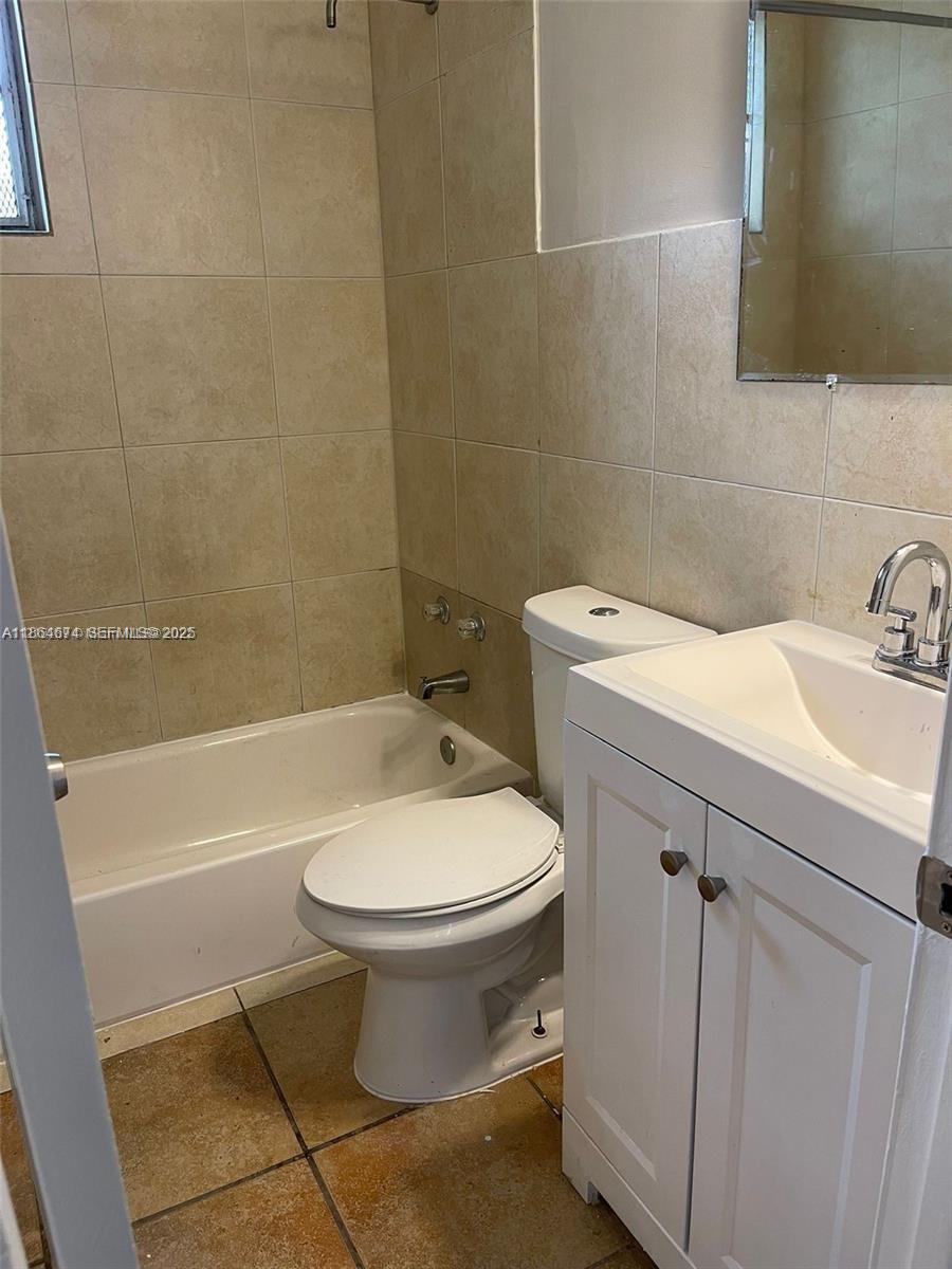 1346 NW 6th Street