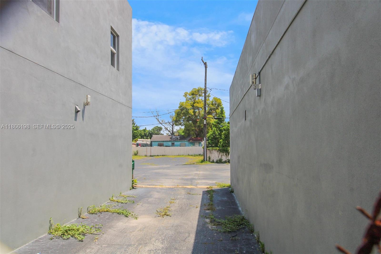 3288 NW 36th Street