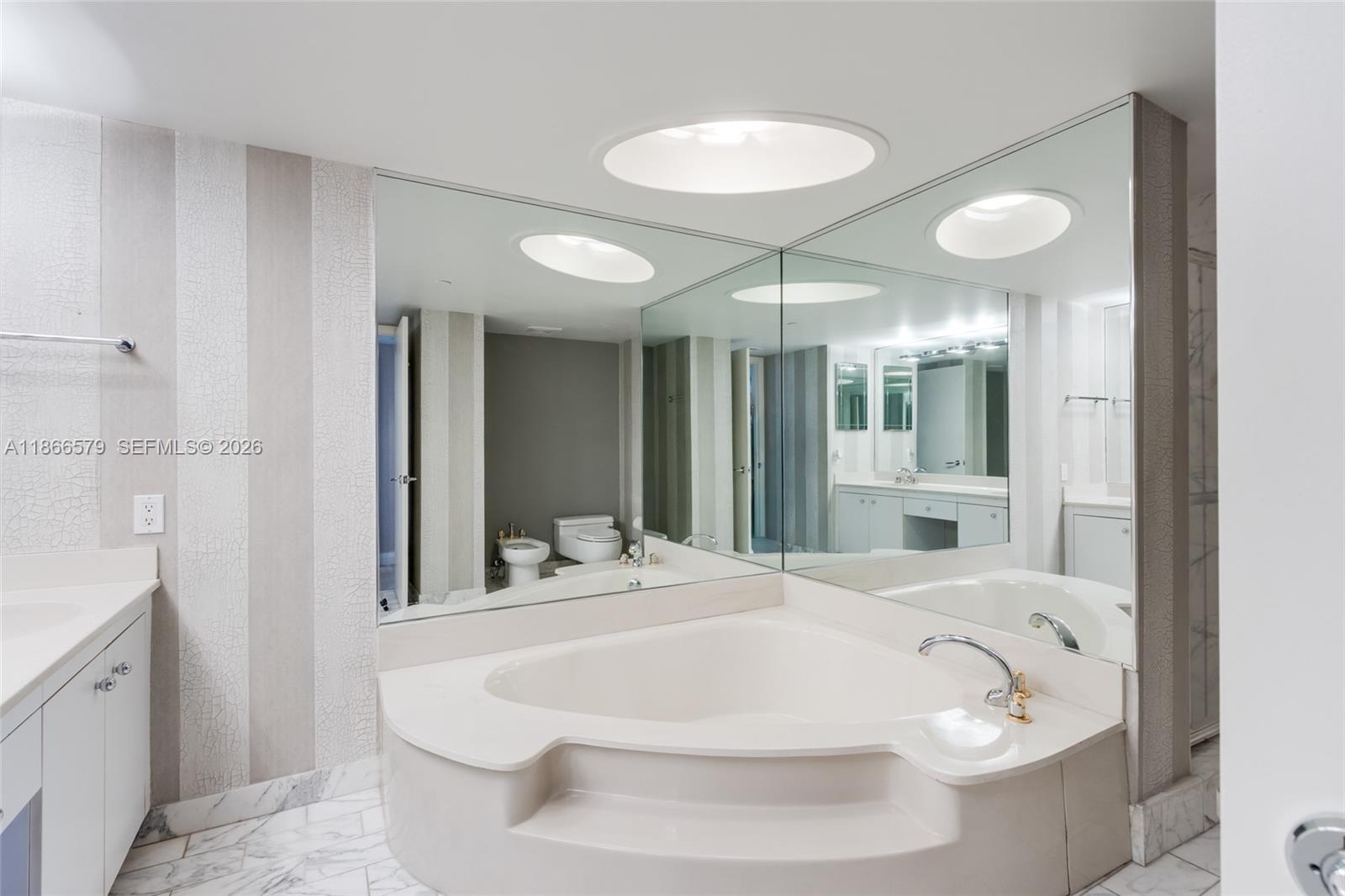 4000 Towerside Terrace