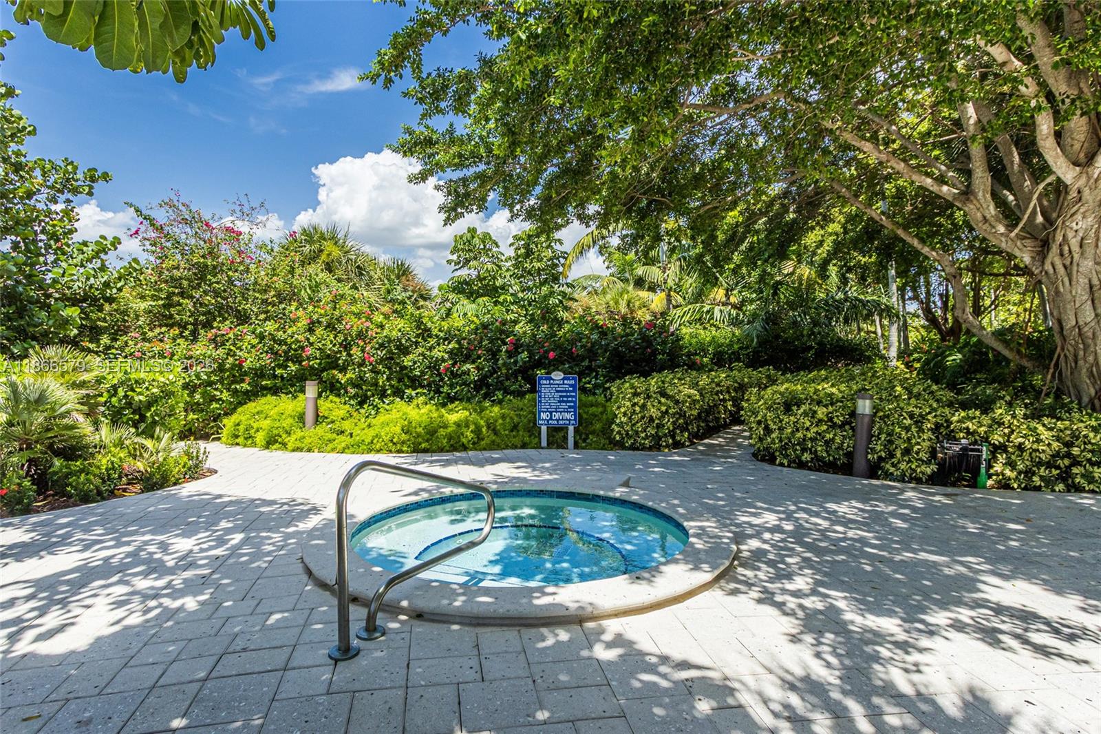 4000 Towerside Terrace