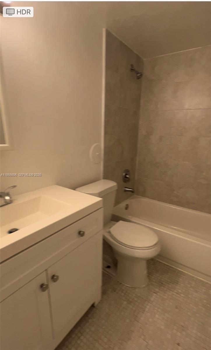 498 NW 165th St Road