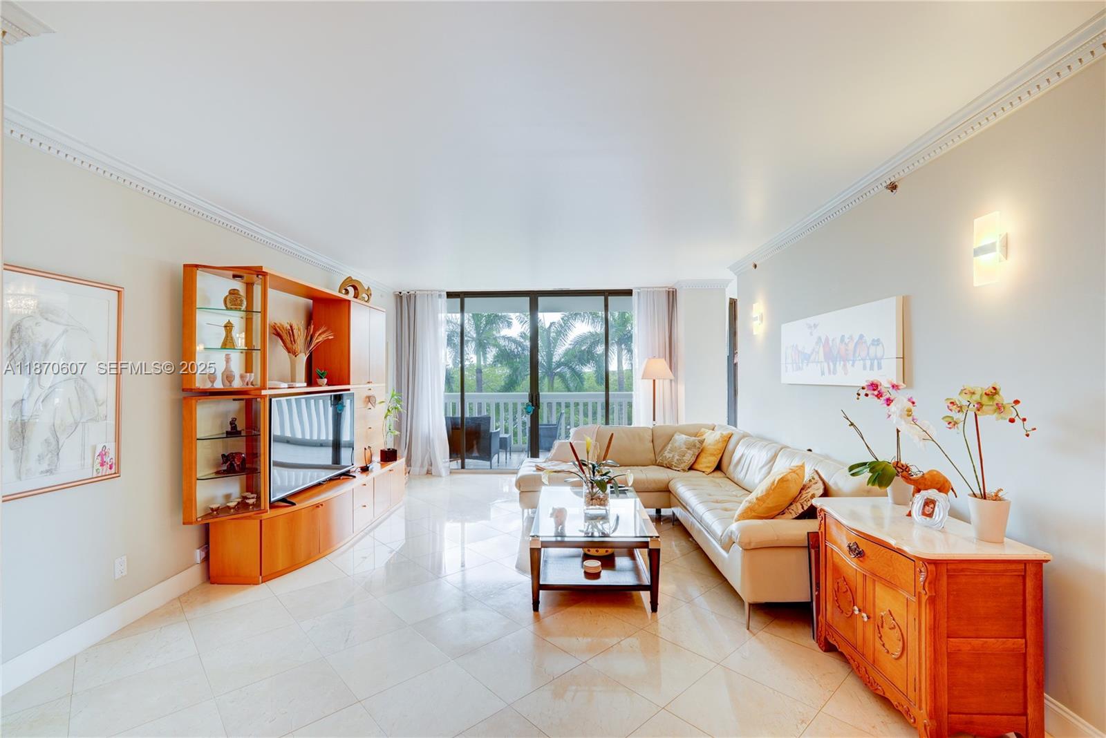 2000 Island Boulevard