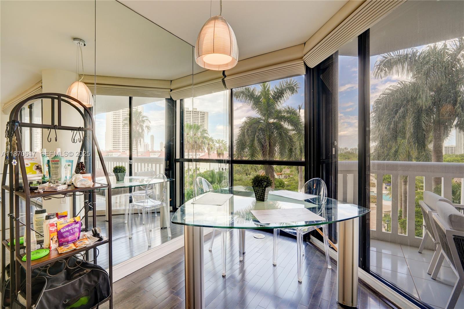 2000 Island Boulevard