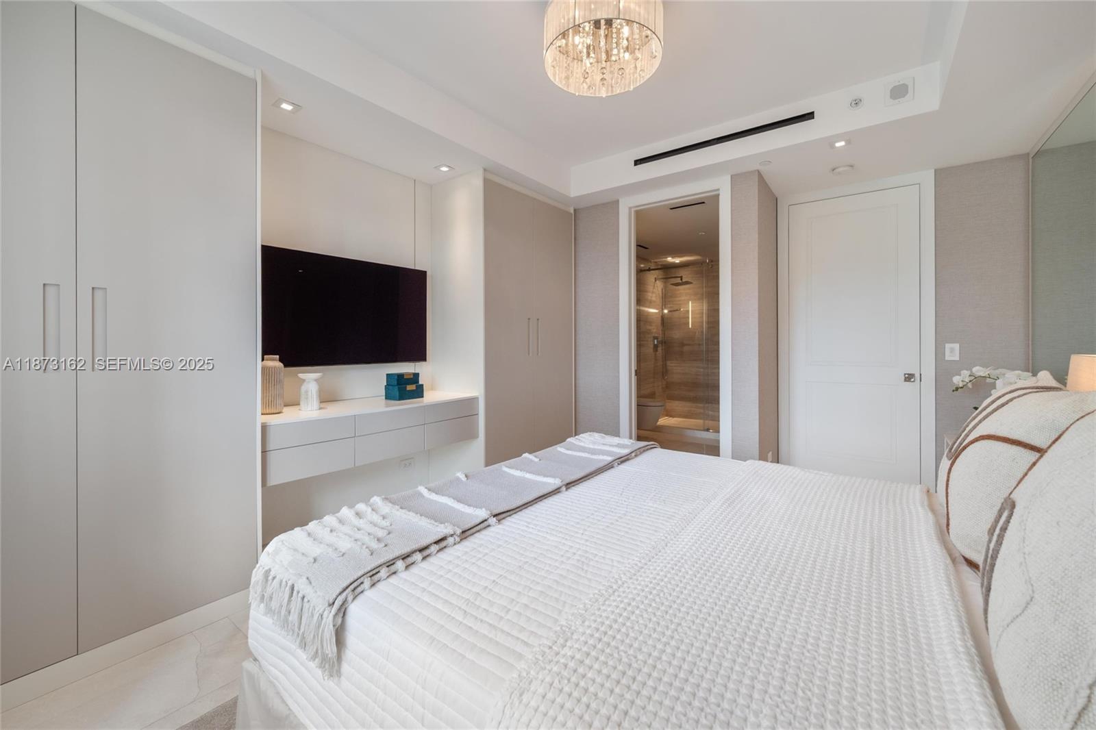 7921 Fisher Island Drive