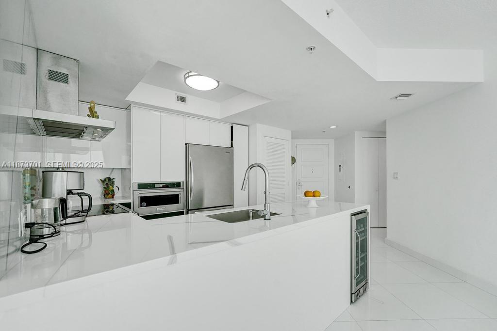 150 Sunny Isles Boulevard