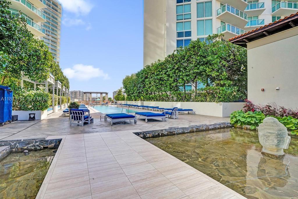 150 Sunny Isles Boulevard