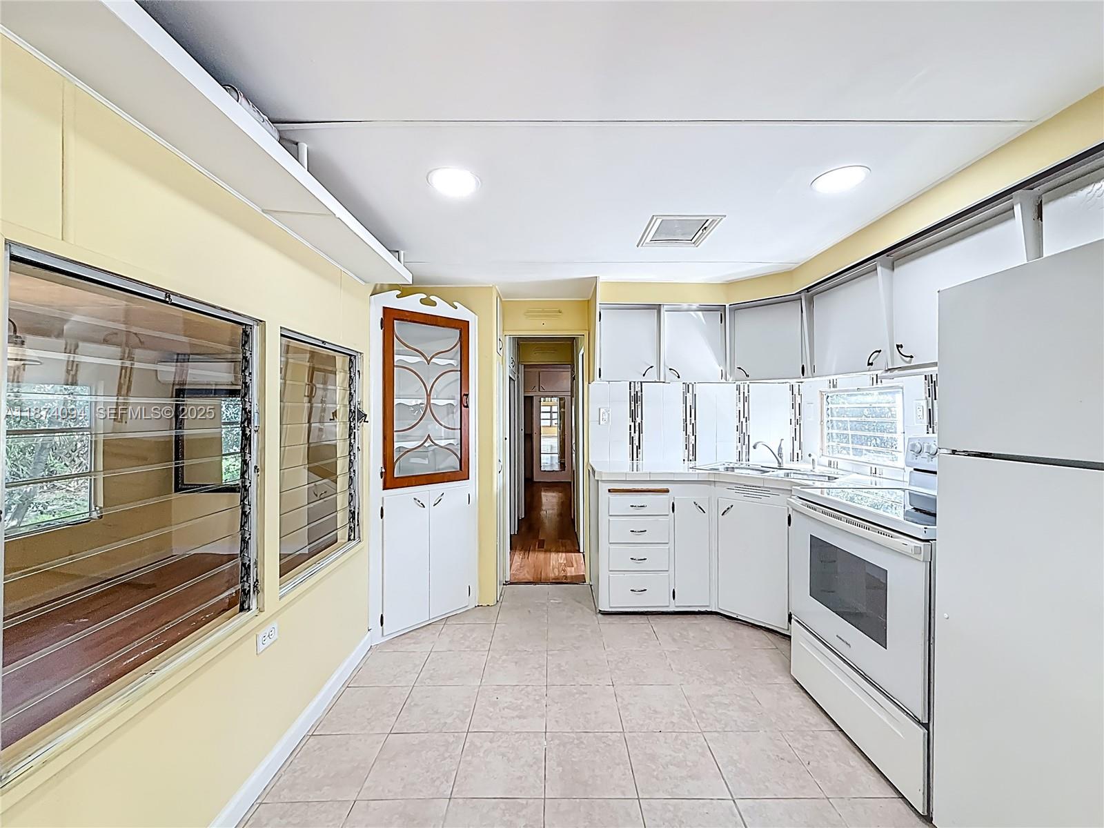 4165 S 88th Court gallery image #17