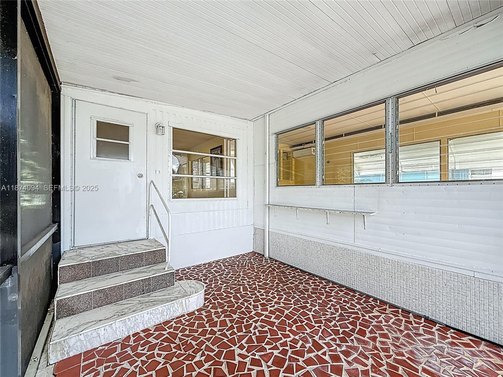 4165 S 88th Court gallery image #4