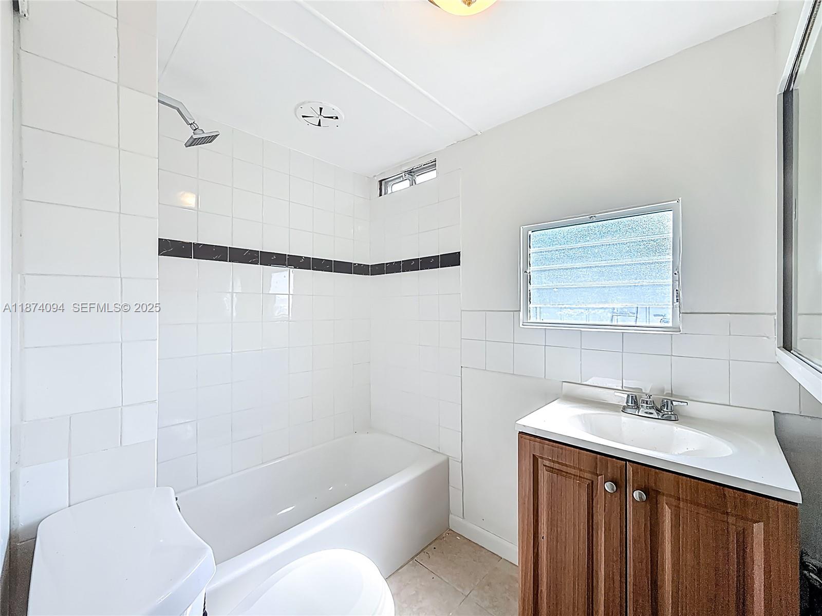 4165 S 88th Court gallery image #9