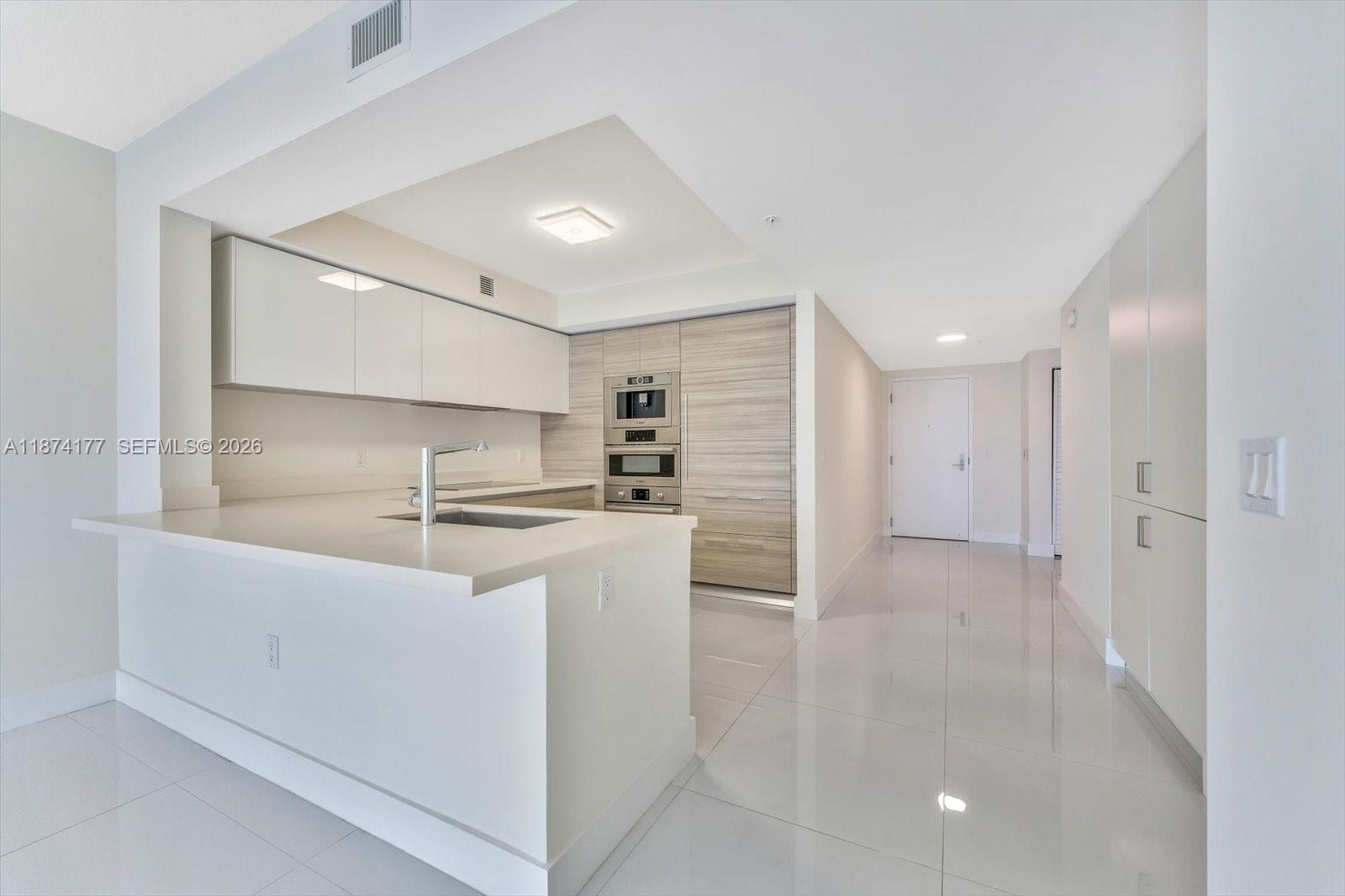 300 Sunny Isles Boulevard