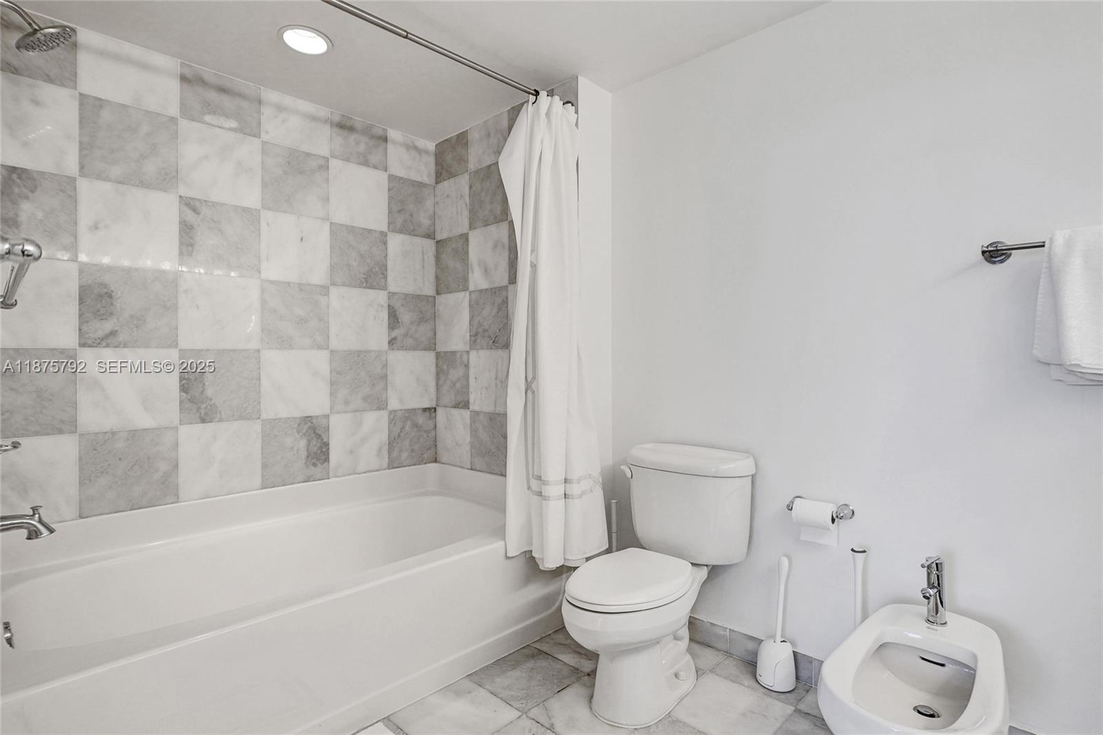 601 NE 36th Street
