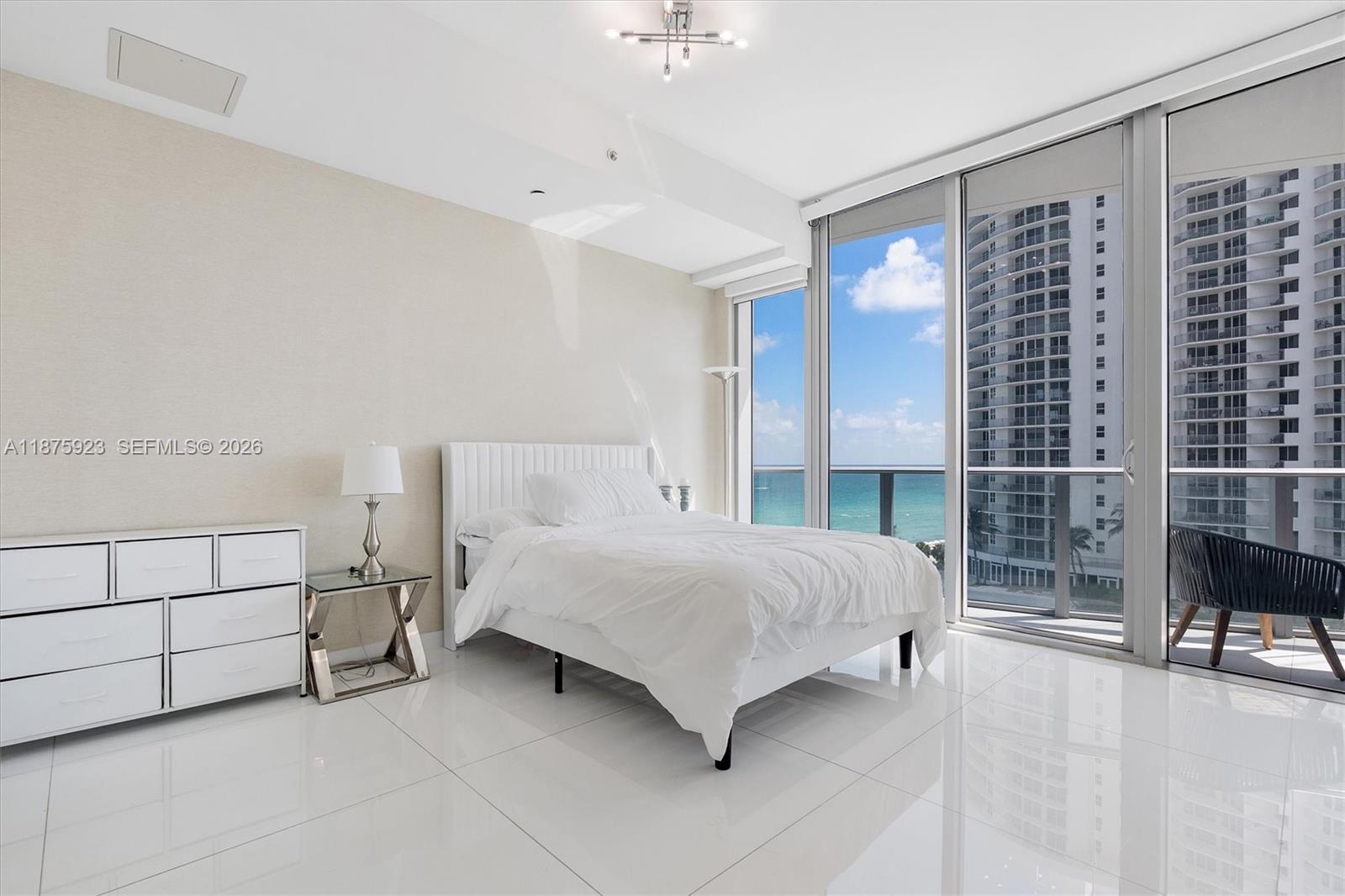 17475 Collins Avenue