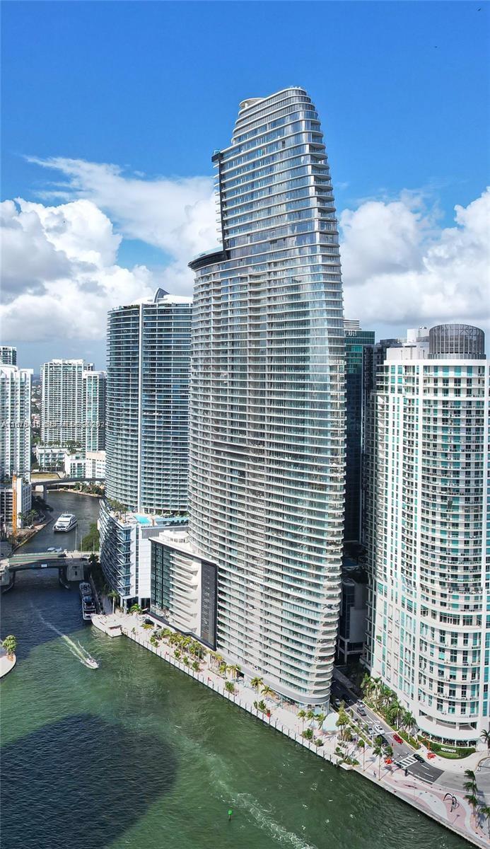 300 Biscayne Blvd Way