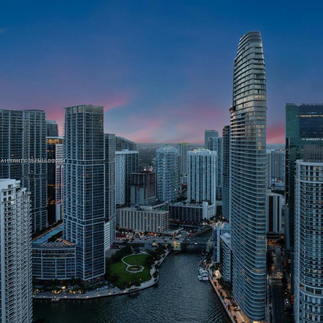 300 Biscayne Blvd Way