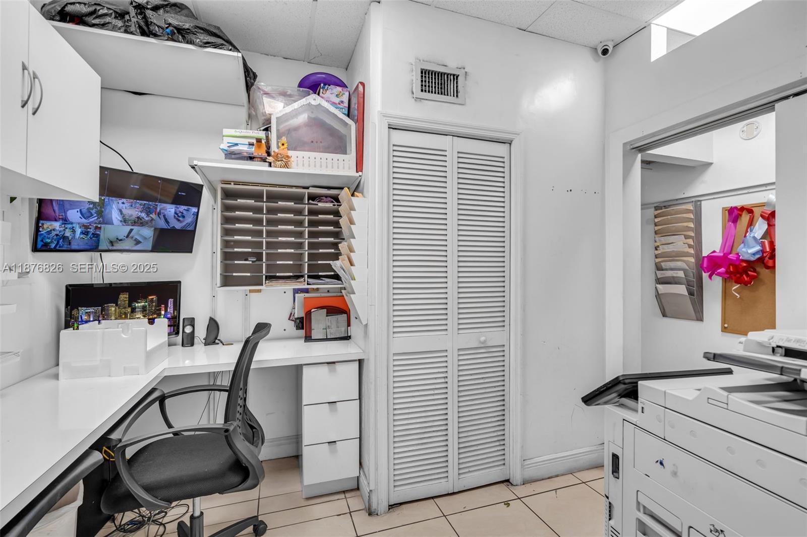 7147 SW 8th Street