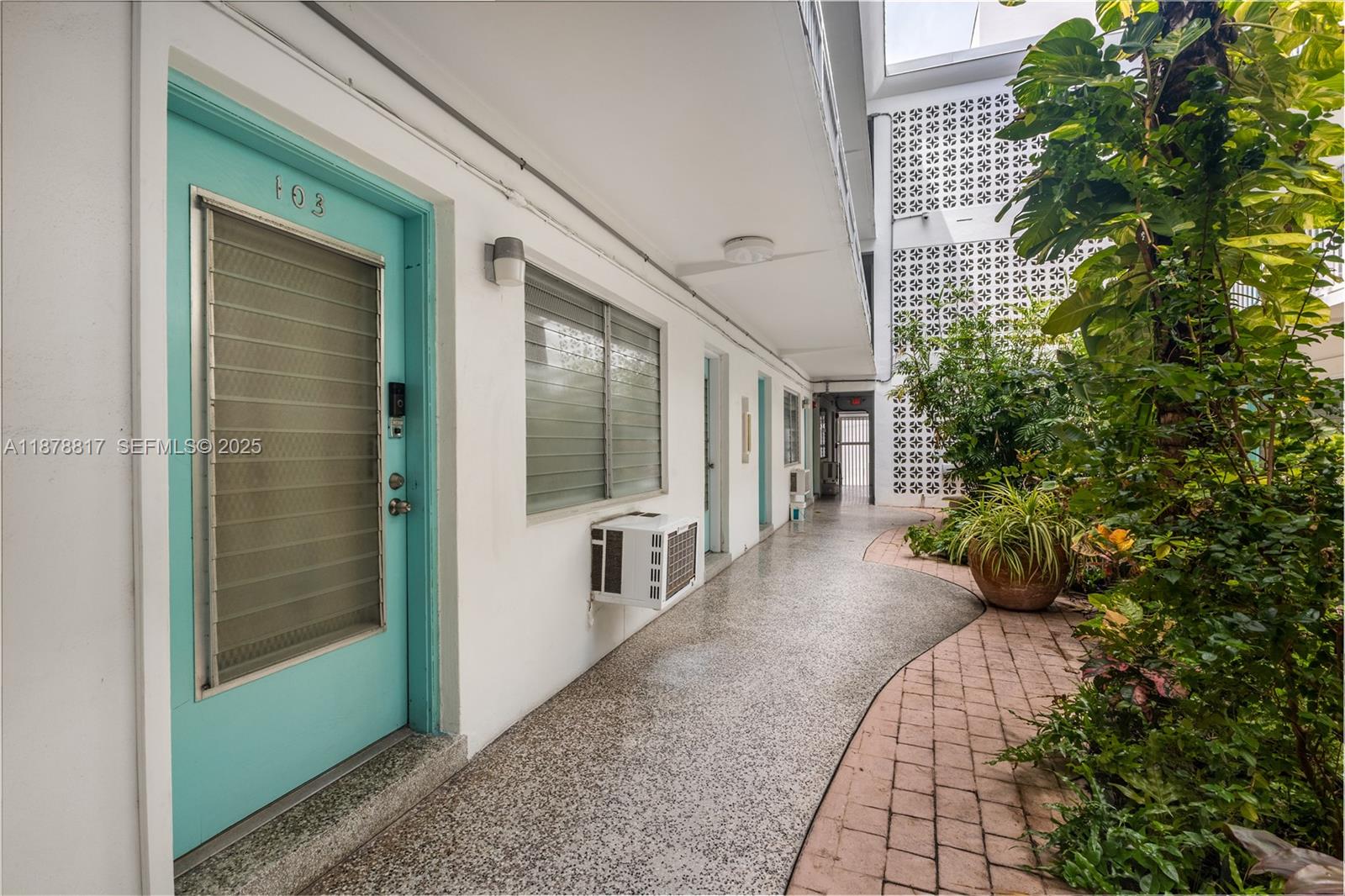 350 Collins Avenue