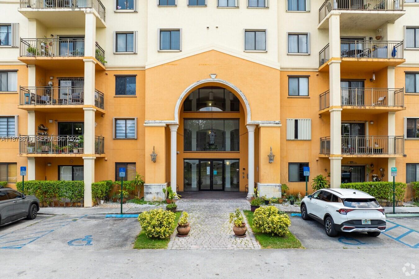 9340 Fontainebleau Boulevard