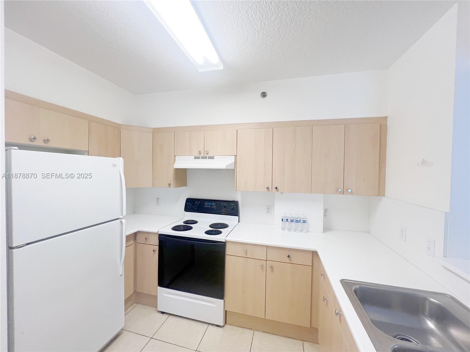 9340 Fontainebleau Boulevard