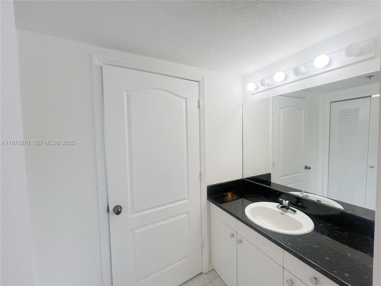 9340 Fontainebleau Boulevard