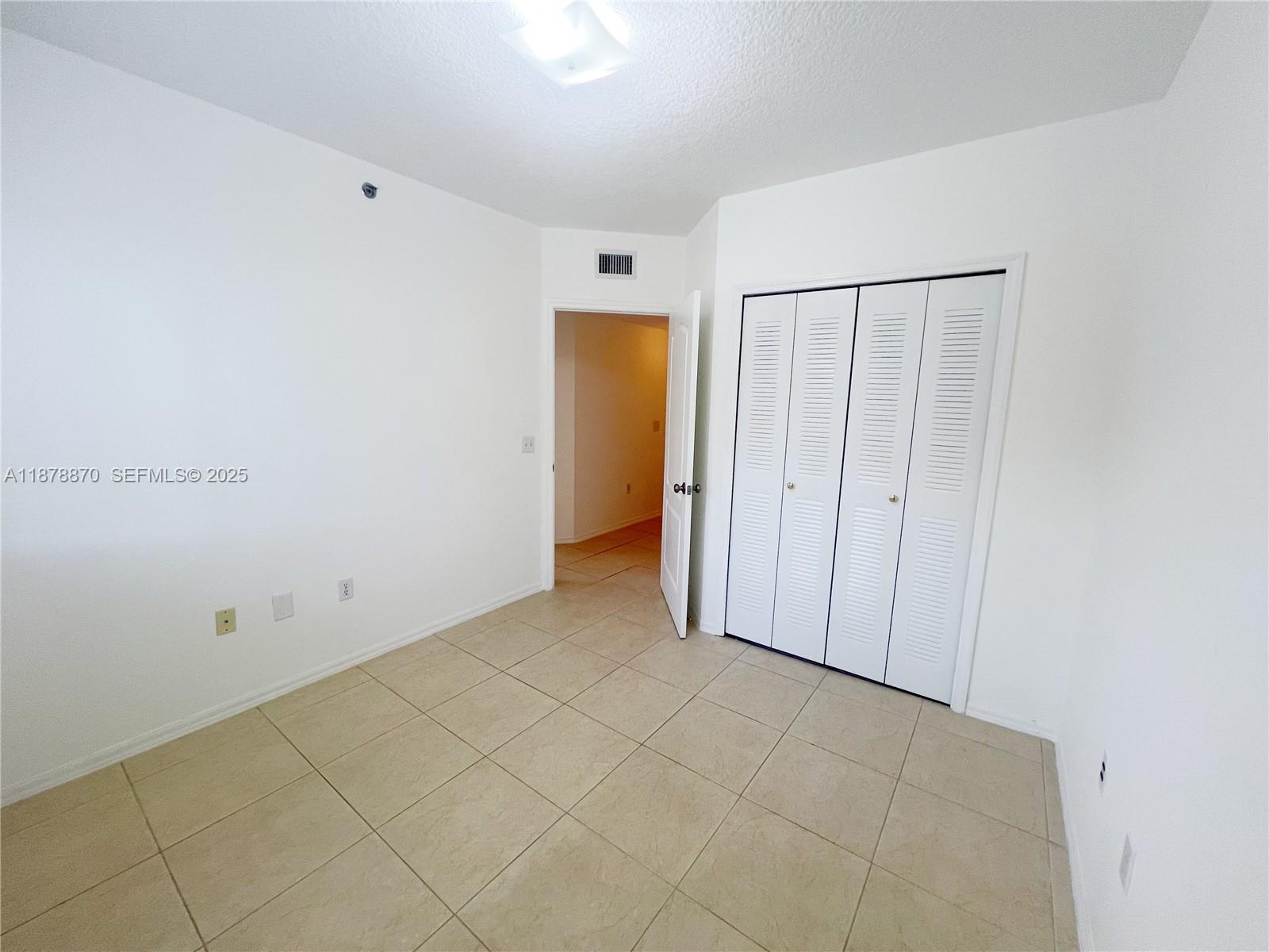 9340 Fontainebleau Boulevard