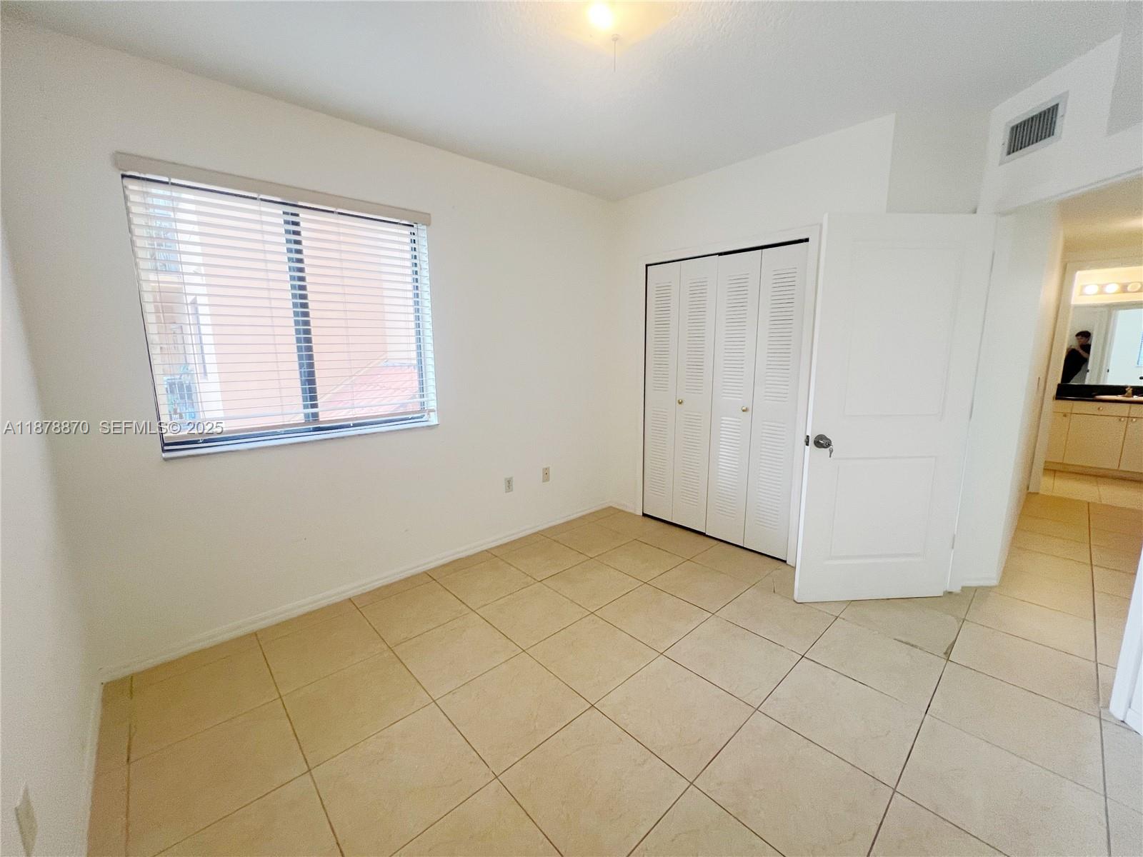 9340 Fontainebleau Boulevard