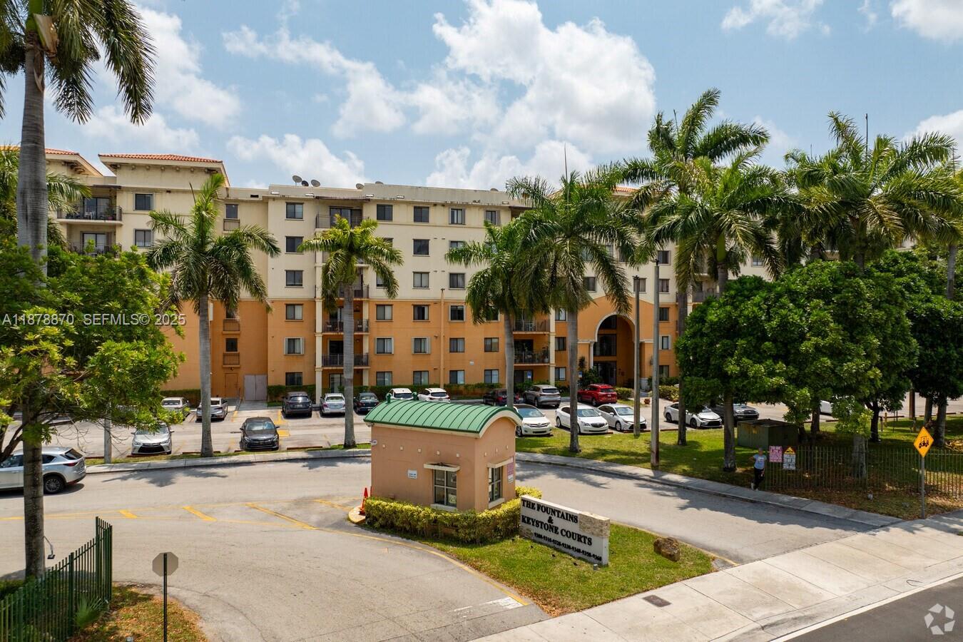 9340 Fontainebleau Boulevard