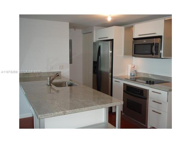 185 SW 7th Street