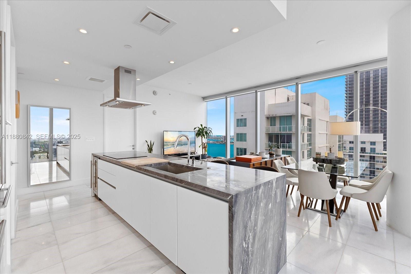 700 NE 26th Terrace